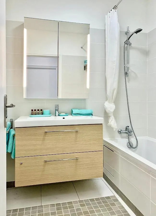 Top Cozy Apartment In The Upper Marais Area パリ フランス